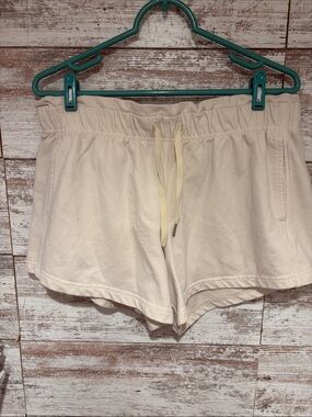 Casual Drawstring Women's Shorts in Cream